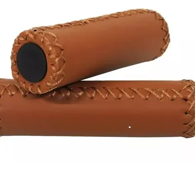 Puños Simil Cuero Marrón Cocidos